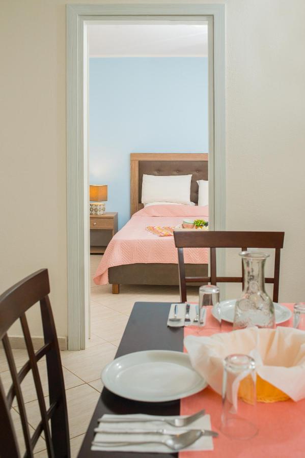 Monopetro Apartment เมตามอร์โฟซี ภายนอก รูปภาพ