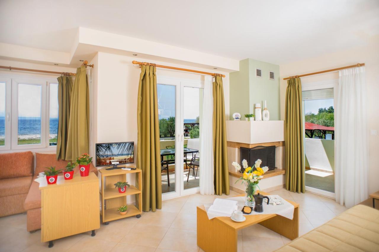 Monopetro Apartment เมตามอร์โฟซี ภายนอก รูปภาพ
