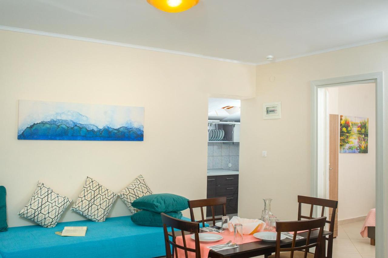 Monopetro Apartment เมตามอร์โฟซี ภายนอก รูปภาพ