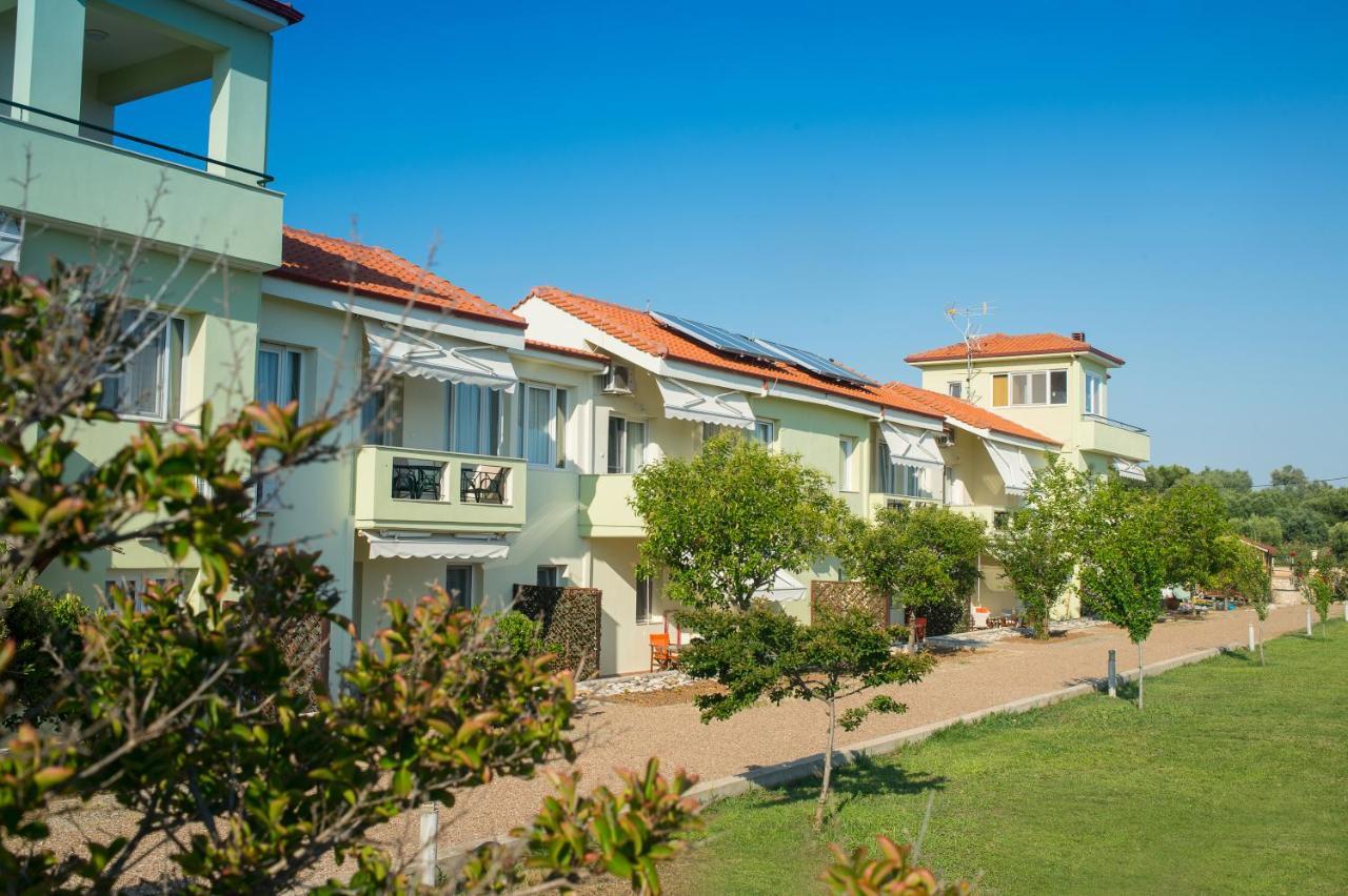 Monopetro Apartment เมตามอร์โฟซี ภายนอก รูปภาพ